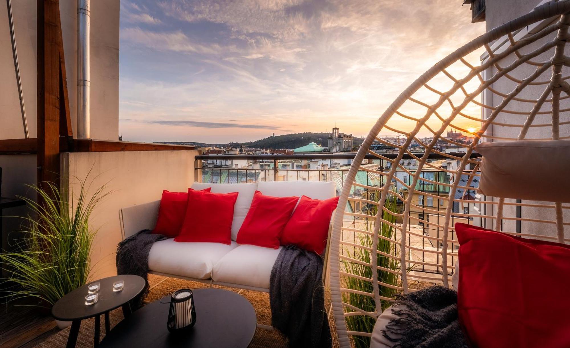 A/c Lux Rooftop 6br+3.5bath Wenceslas Square Apartment Prague